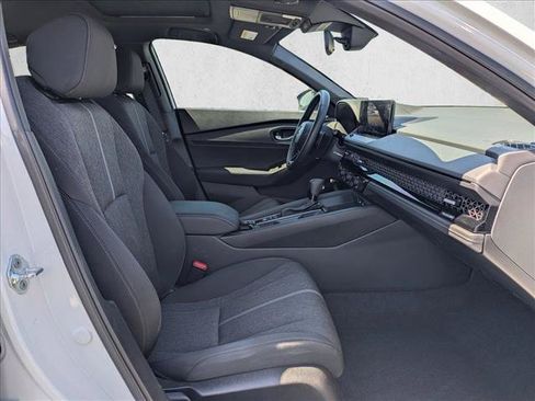 Used 2025 Honda Accord Sport image 20