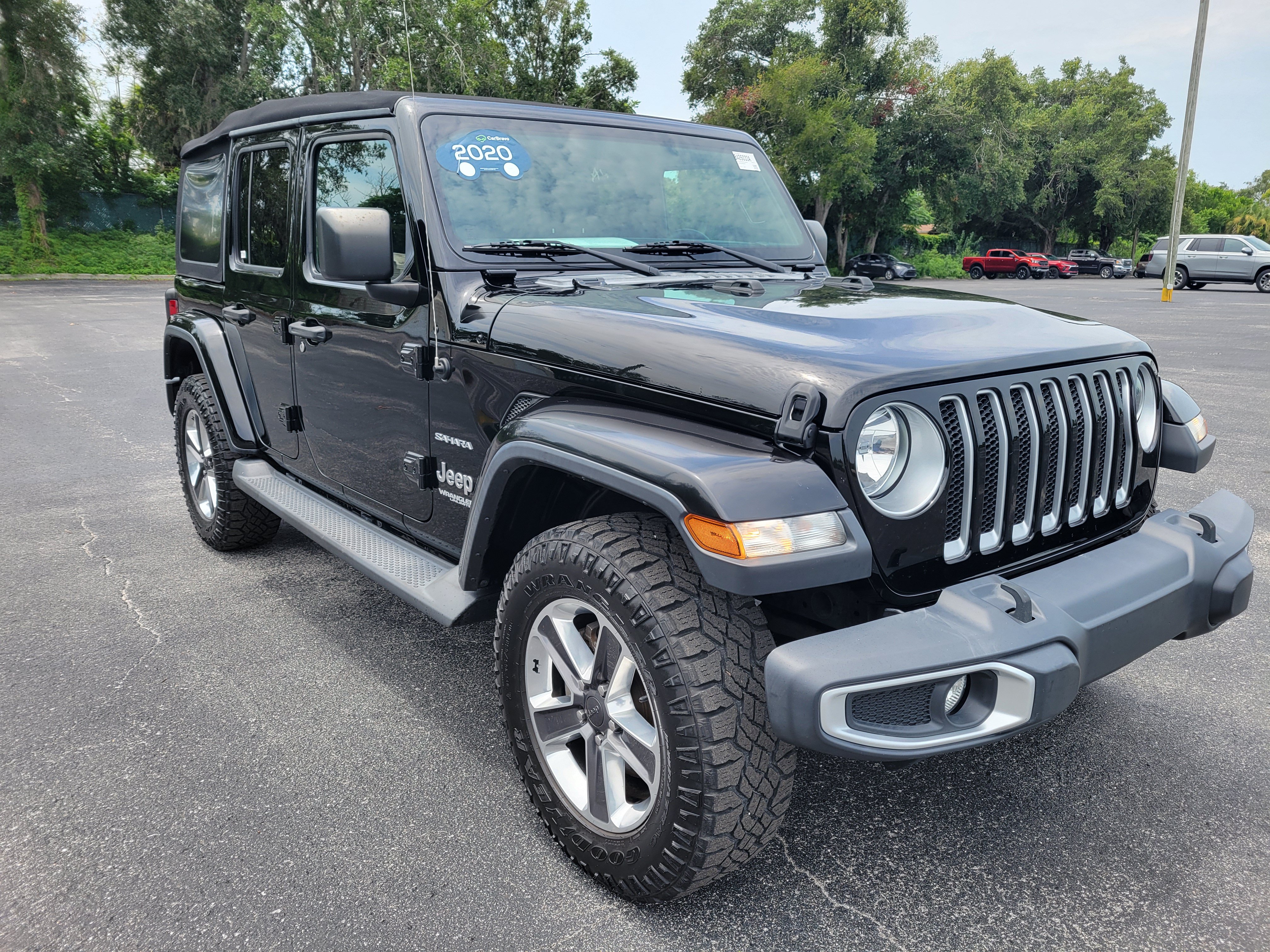 Used 2020 Jeep Wrangler Unlimited Sahara AWD/4WD image 3