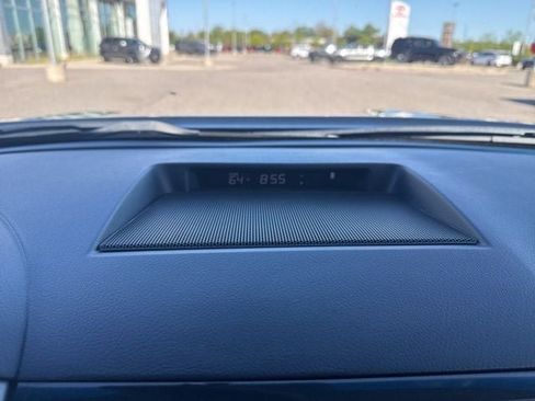 Used 2017 Toyota Sequoia Platinum AWD/4WD image 29