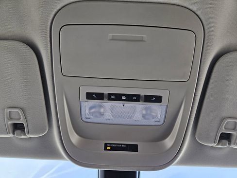 Used 2021 Chevrolet Colorado LT w/ Safety Package image 21