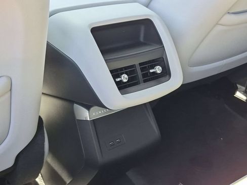 New 2026 Cadillac Lyriq Luxury AWD/4WD image 20
