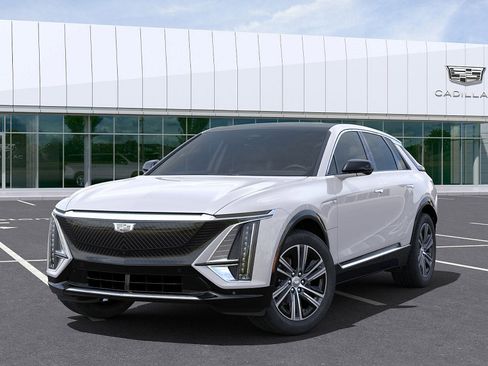 New 2025 Cadillac Lyriq Luxury image 6