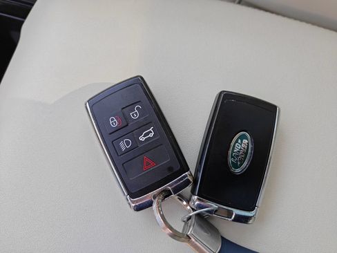 Used 2022 Land Rover Range Rover Long Wheelbase SE AWD/4WD image 18