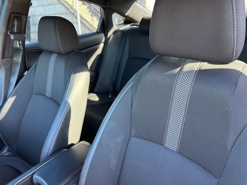 Used 2019 Honda Civic Sport image 7