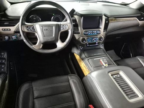 Used 2017 GMC Yukon Denali w/ Open Road Package AWD/4WD image 10