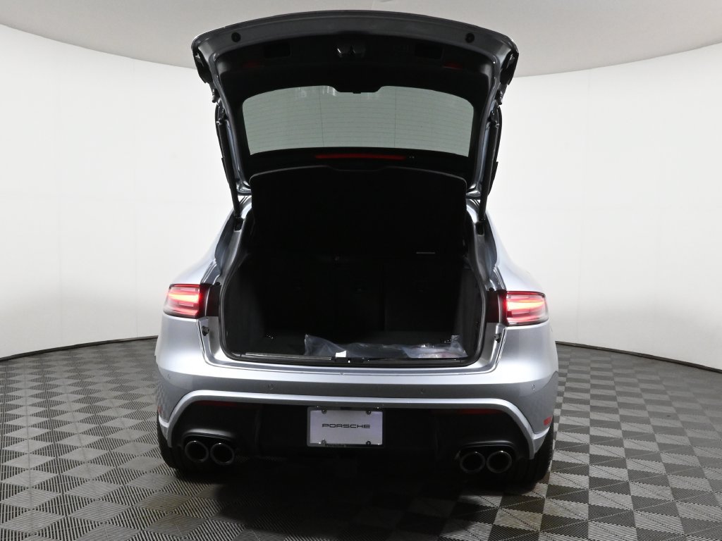 Used 2026 Porsche Macan GTS AWD/4WD image 41