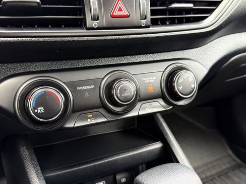 Used 2024 Kia Forte LXS image 10