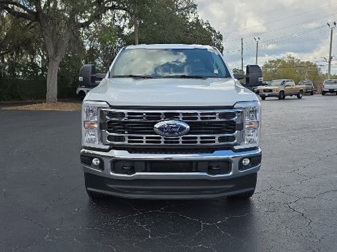 Certified 2025 Ford F250 XLT AWD/4WD image 5