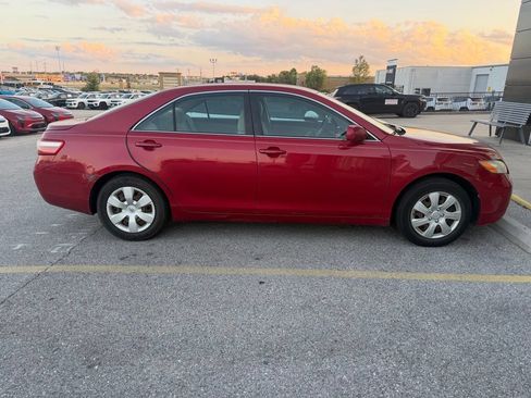 Used 2009 Toyota Camry LE FWD image 5