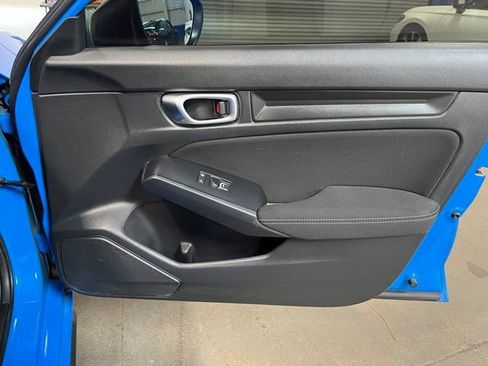 Used 2023 Honda Civic Sport image 11