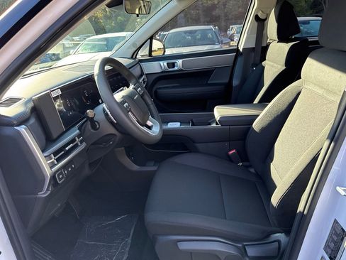 New 2026 Hyundai Santa Fe SE image 8