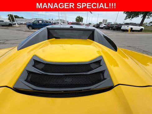 Certified 2025 Chevrolet Corvette Z06 w/ Stealth Interior Trim Package RWD image 13