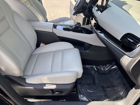 Used 2023 Nissan Rogue SL w/ SL Premium Package FWD image 10