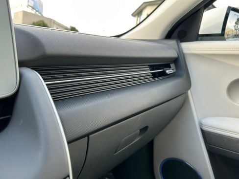 Used 2024 Hyundai Ioniq 5 Limited image 42