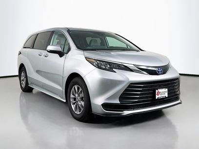 Used 2024 Toyota Sienna LE