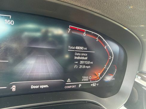 Used 2023 BMW 530i w/ M Sport Package RWD image 11
