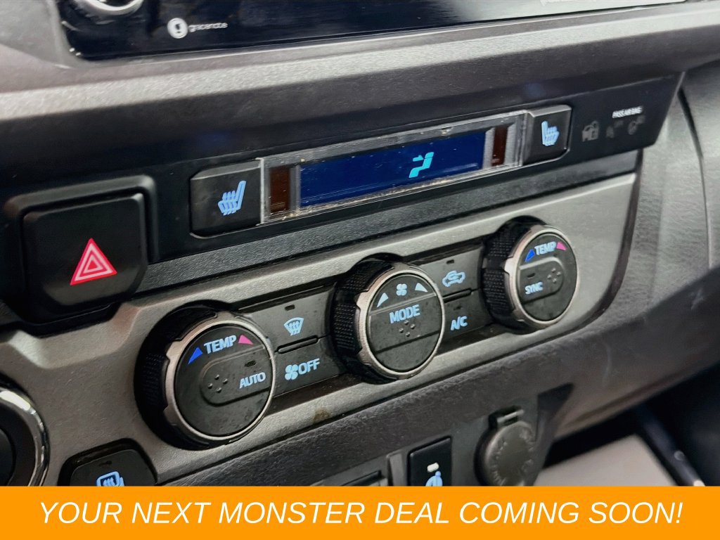 Used 2020 Toyota Tacoma TRD Sport AWD/4WD image 16