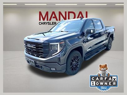 Used 2023 GMC Sierra 1500 Elevation w/ Elevation Premium Package