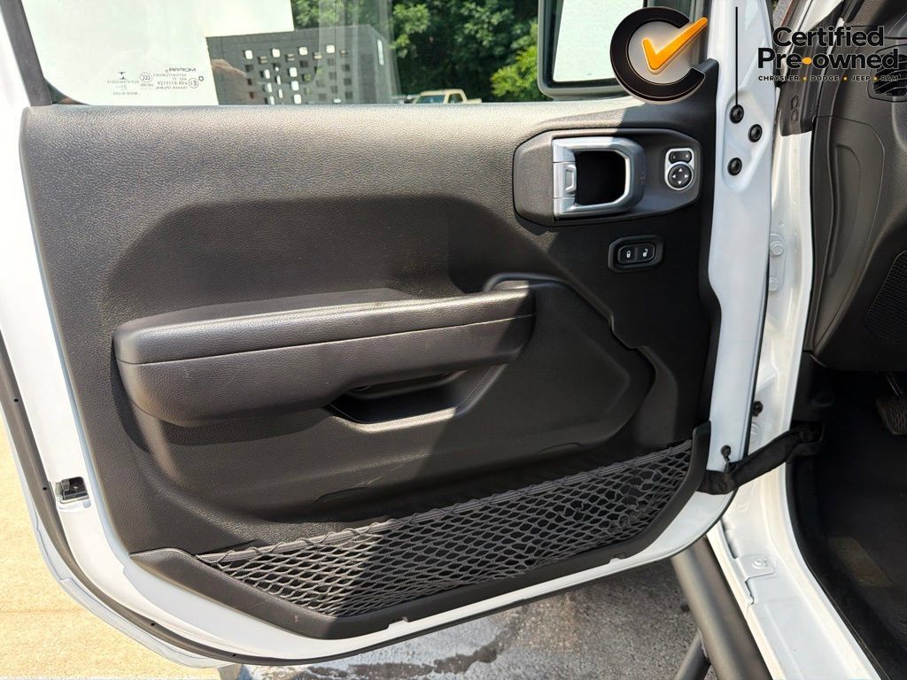 Certified 2021 Jeep Gladiator Rubicon AWD/4WD image 54