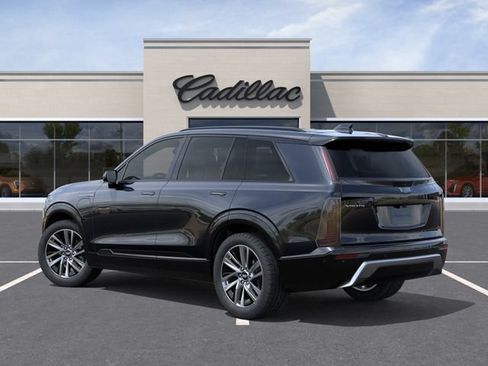 Used 2027 Cadillac Vistiq Sport w/ LPO, Floor Liner Package AWD/4WD image 3