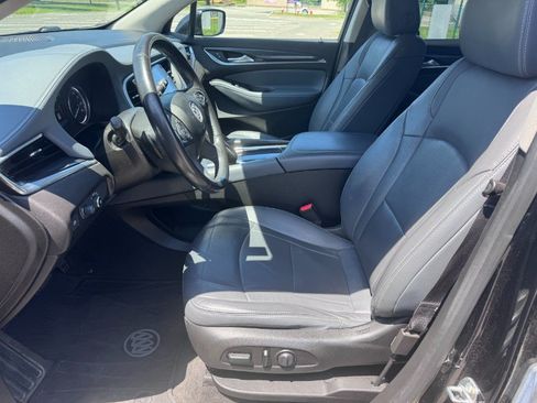 Used 2019 Buick Enclave Essence AWD/4WD image 14