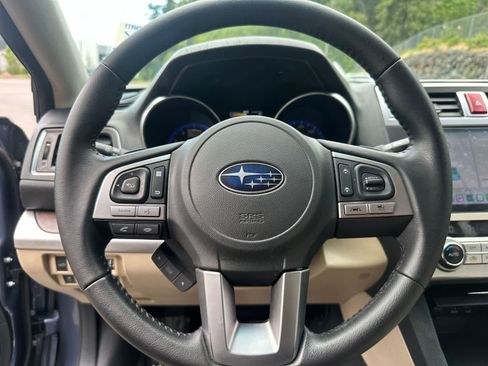 Used 2016 Subaru Outback 2.5i Limited AWD/4WD image 18