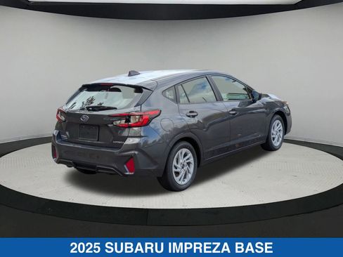 Certified 2025 Subaru Impreza 2.0i image 4