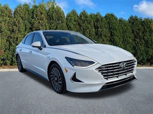 Used 2023 Hyundai Sonata Limited image 3