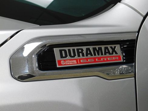 Used 2022 GMC Sierra 3500 Denali w/ Technology Package image 19