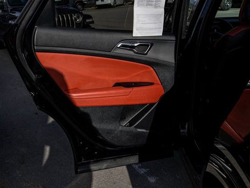 Used 2024 Kia Sportage SX image 14