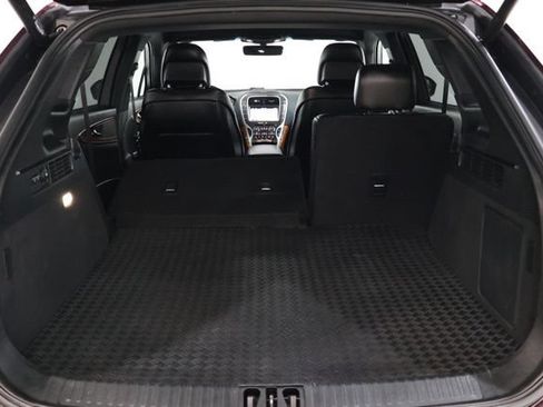 Used 2019 Lincoln Nautilus Select AWD/4WD image 36