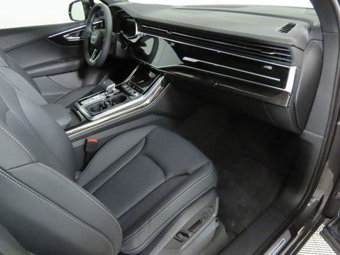Used 2025 Audi Q7 3.0T Premium Plus w/ Premium Plus Package image 19