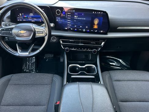 Certified 2024 Chevrolet Traverse LT image 16