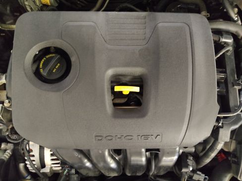 Used 2020 Hyundai Elantra Value Edition FWD image 30