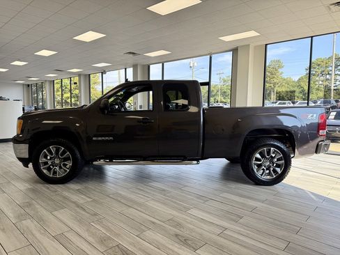 Used 2011 GMC Sierra 1500 SLE w/ Power Tech Package image 4