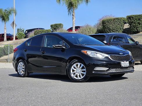 Used 2015 Kia Forte LX w/ Popular Package FWD image 4