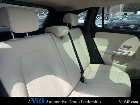 Certified 2022 Mercedes-Benz GLA 250 4MATIC image 28