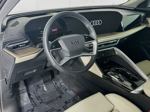 Certified 2025 Audi Q5 Premium Plus w/ Premium Plus image 9