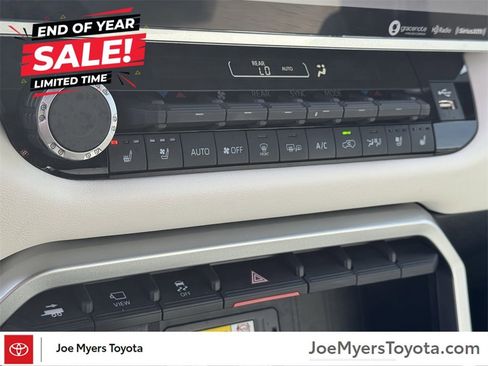 Used 2024 Toyota Sequoia Capstone image 16