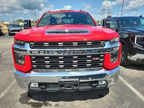 Used 2020 Chevrolet Silverado 2500 LT w/ All Star Edition AWD/4WD image 2