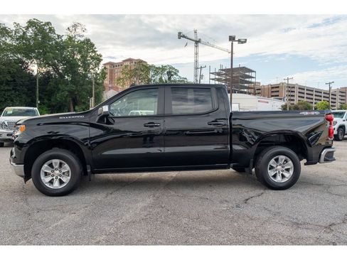 Used 2025 Chevrolet Silverado 1500 LT AWD/4WD image 5