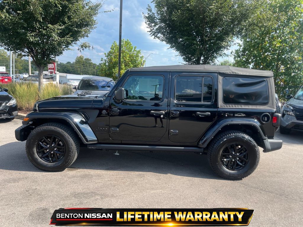 Used 2023 Jeep Wrangler Unlimited Sport AWD/4WD image 5