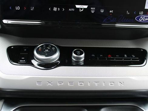 New 2026 Ford Expedition Max Active AWD/4WD image 14