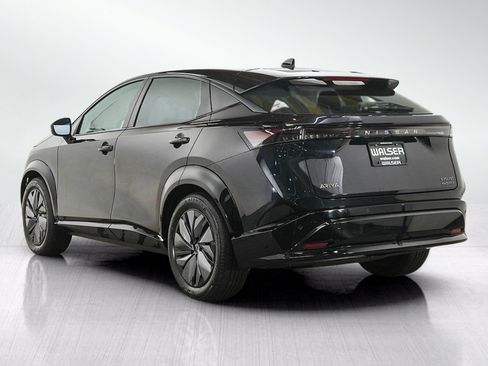 Used 2024 Nissan Ariya AWD image 3