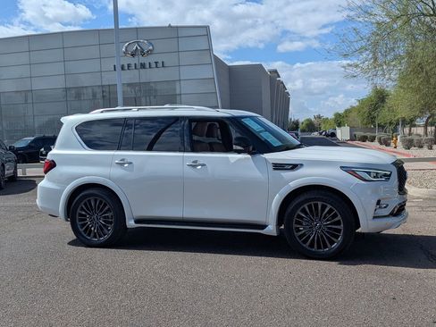 Certified 2024 INFINITI QX80 Sensory AWD/4WD image 9