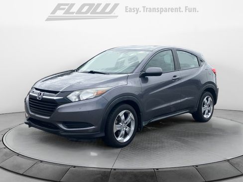 Used 2017 Honda HR-V LX image 4