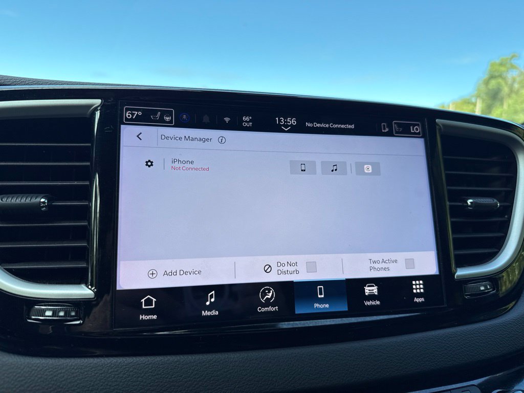 Used 2025 Chrysler Pacifica Select FWD image 26