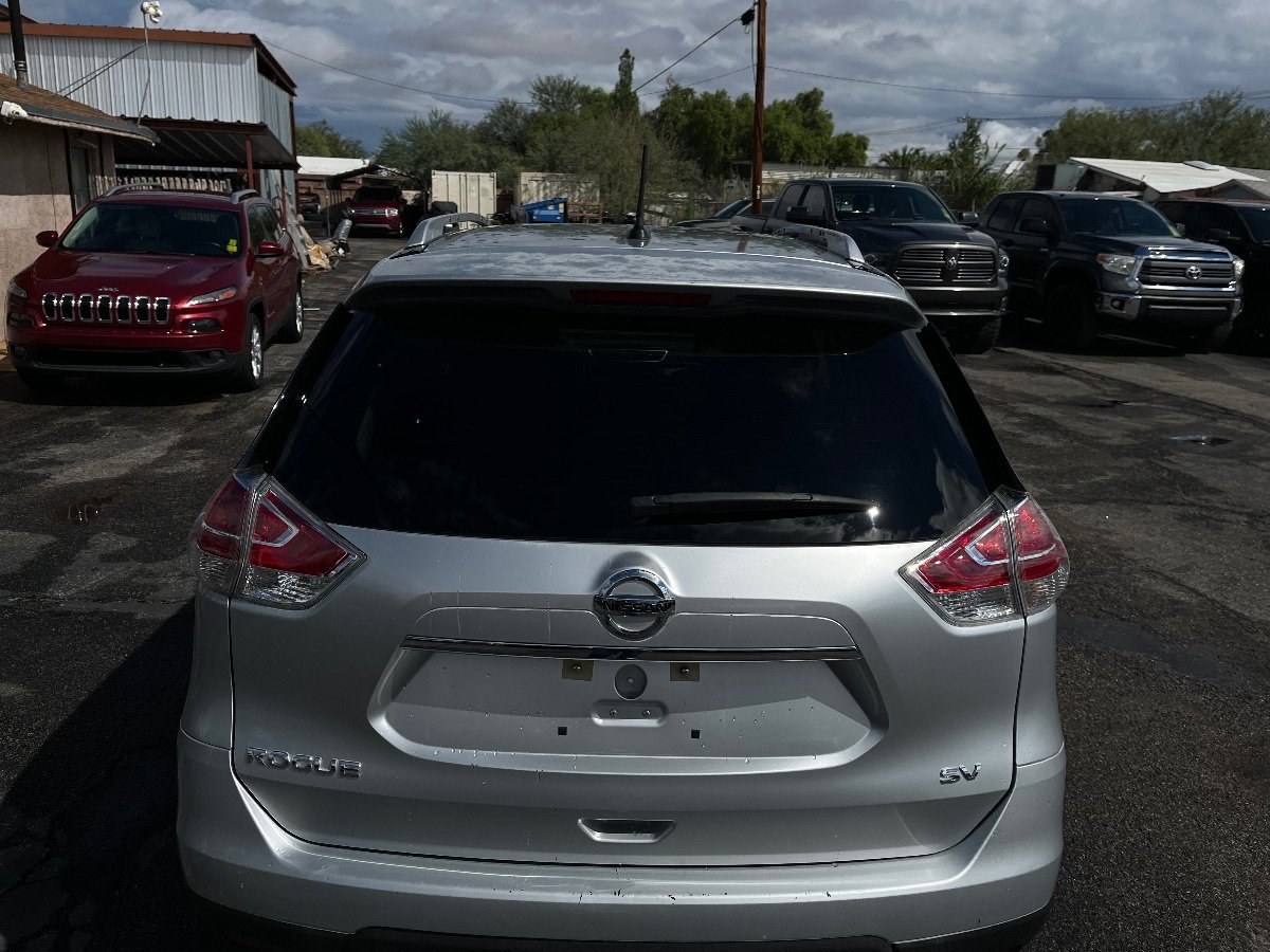 Used 2016 Nissan Rogue SV FWD image 48