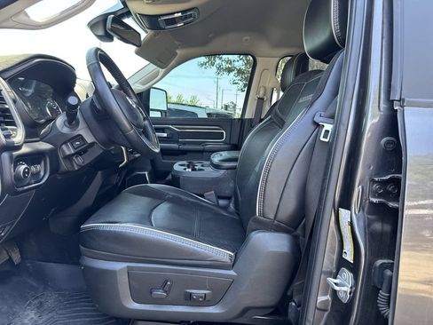 Used 2024 RAM 2500 Laramie AWD/4WD image 10