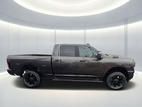 New 2026 RAM 2500 Big Horn AWD/4WD image 3